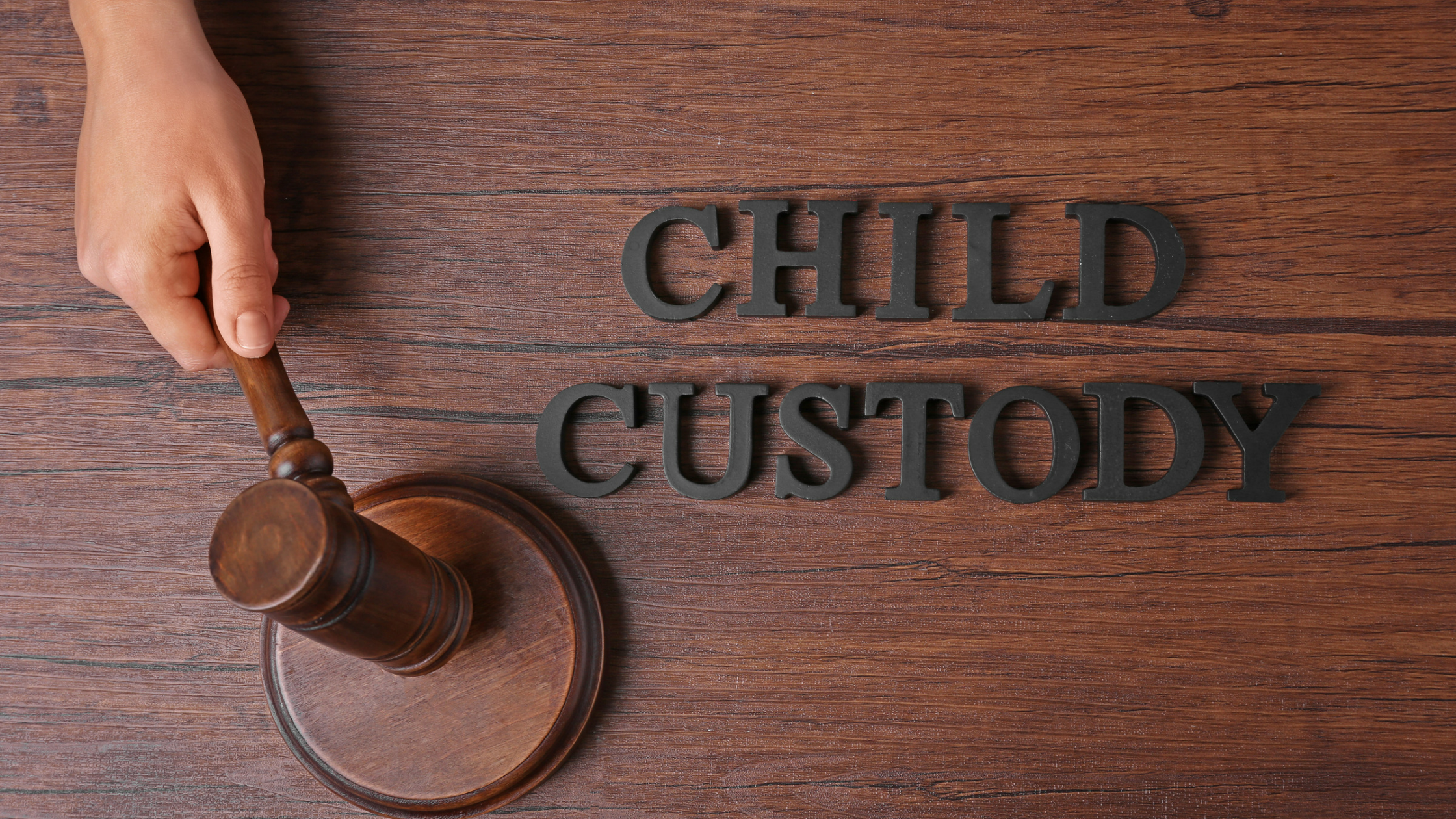 What are the custody rules under the new UAE Personal Status Law for non-Muslims?